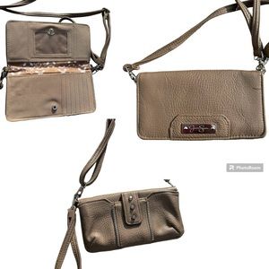 JESSICA SIMPSON Wristlet Wallet Crossbody Color Taupe